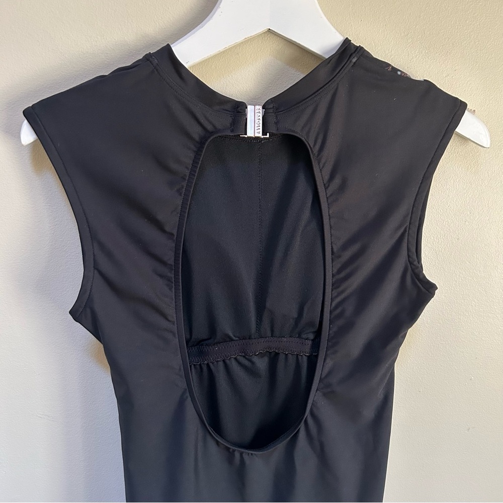 Seafolly NEW Black Garden Party Cap-Sleeve One Piece Swimsuit in size 💙🤍🖤💙🌊🌊🌊 - Picture 7 of 13